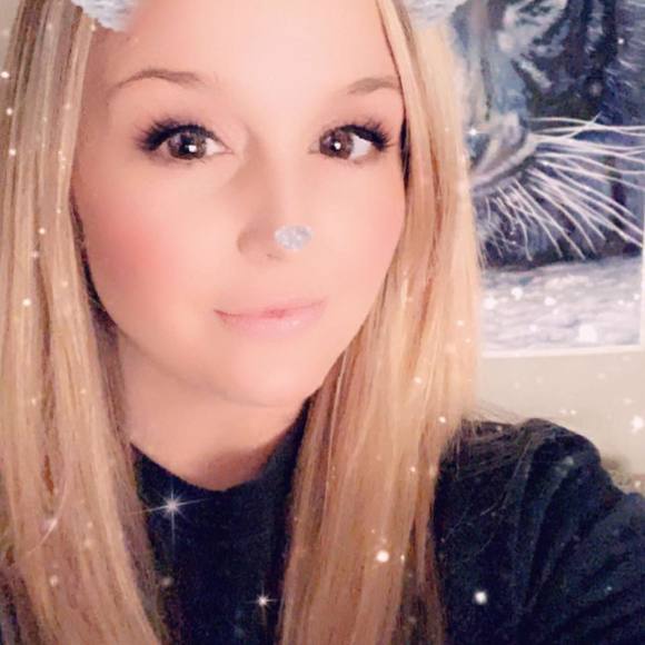 Meet your Posher, Lindsey - Picture 1 of 1